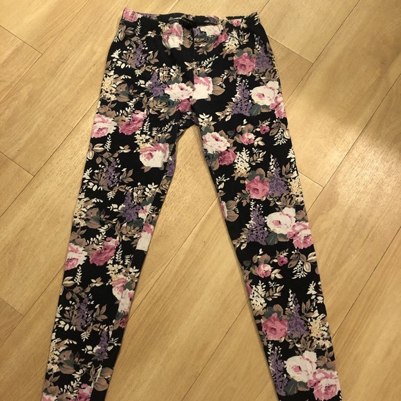 Forever 21 flowered leggings! - Picture 2 of 3